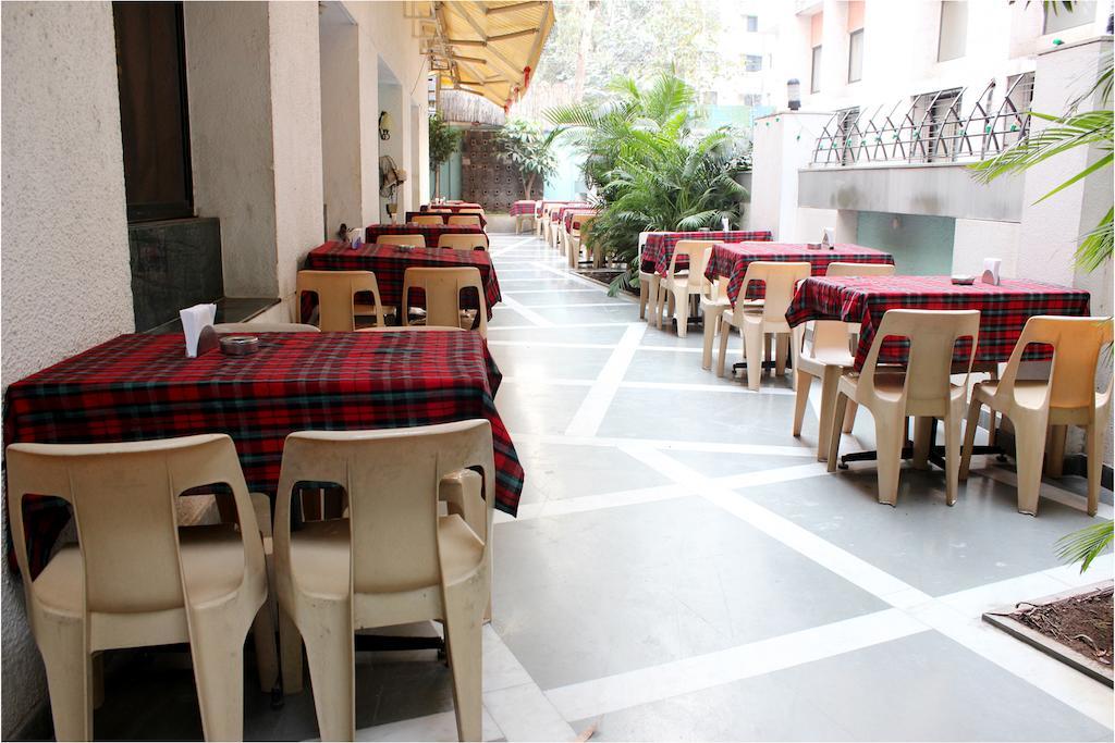 The Ambassador Hotel ปูเน่ ภายนอก รูปภาพ
